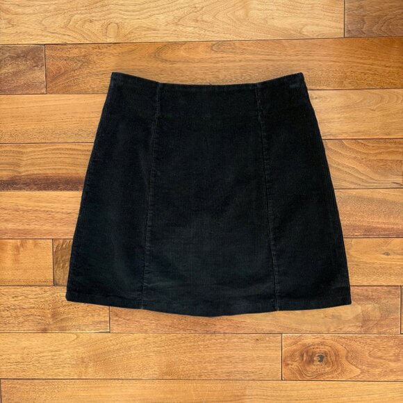 Brandy Melville Corduroy Front Zip Mini Skirt - Picture 2 of 2